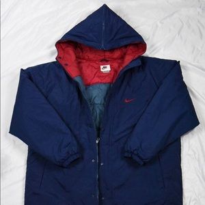 XL blue/red Nike jacket with a zipper hoodie.